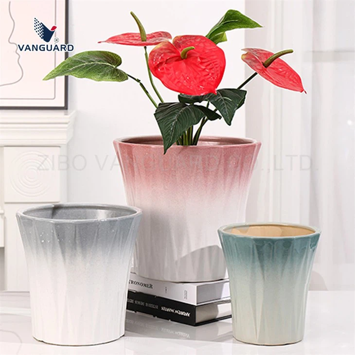 Classic Garden Stoneware Planter